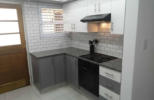 Mountainside Apartment | Beautiful Beach front Apartment