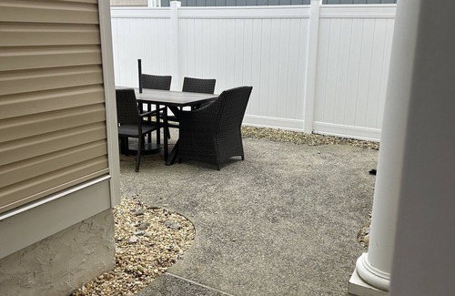 Brigantine House | Beautiful Bi-Level Bungalow Just Steps Away From Brigantine Beach! 3BR, 2.5BA