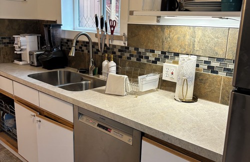 North End Cottage | Beautiful Boise Historic District Stay – Walkable, Bikeable, Unforgettable!