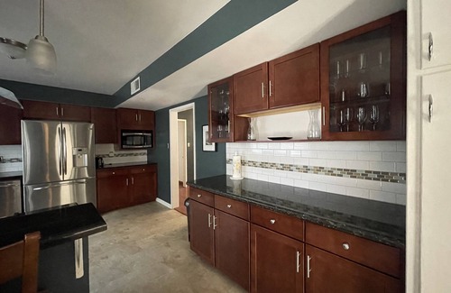 Arts District House | Beautiful botanical themed 4 bedroom home in historical downtown neighborhood