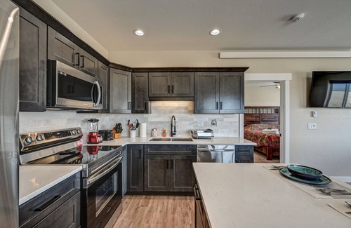 Buena Vista Apartment | Beautiful, brand new Apt. in quiet neighborhood. Minutes from downtown BV