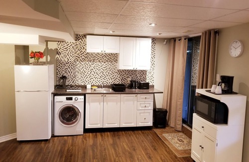 Aurora Apartment | Beautiful, bright walkout basement apartment, close to all amenities