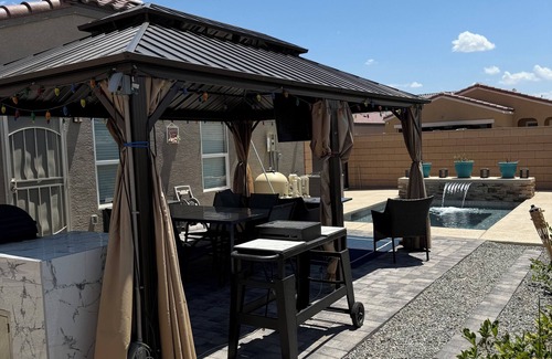 Bullhead City House | Beautiful Bullhead City Home nBuilt-In Pool, BBQ, Covered Patio, 4 Mins to River