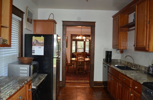 Greenville Downtown House | Beautiful Bungalow, walking distance to downtown and Main Street!