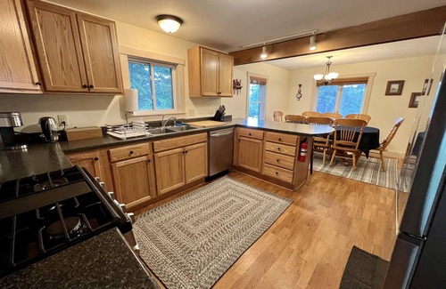 Morgan House | Beautiful cape with private lake access