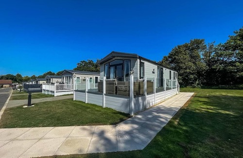 Saxmundham House | Beautiful caravan with decking at Carlton Meres Park, Suffolk ref 60009CL