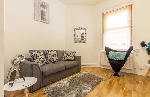 Exeter House | Beautiful Central Exeter Apartment 5 min walk quay
