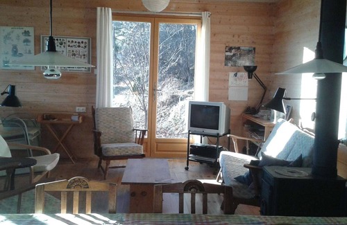 Saint-Apollinaire Ski Chalet | Beautiful Chalet with Terrace, Garden, Barbecue, Parking