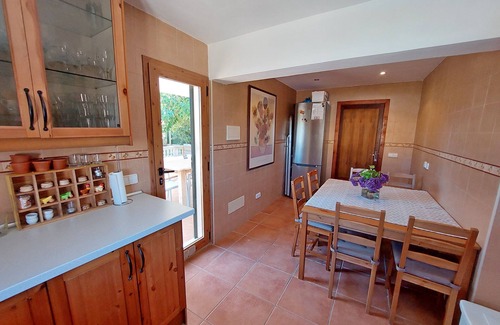 Cala Llombards Ski Chalet | Beautiful chalet for 6 pers. with gr. Garden, W-LAN, pool, air conditioning, close to the sea