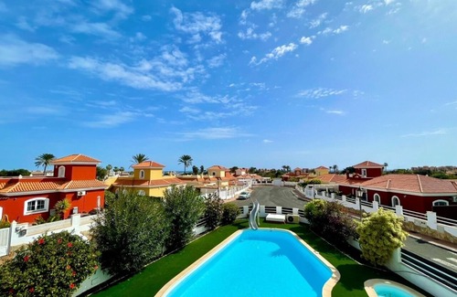 Caleta de Fuste Villa | Beautiful Clean Villa Ellie, Large Private Pool, Water Flume Slide, Free WIFI