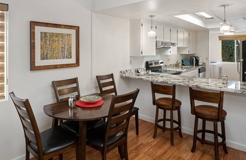 Oak Creek House | Beautiful Condo! Clean & Comfy! - Wild Turkey - S117
