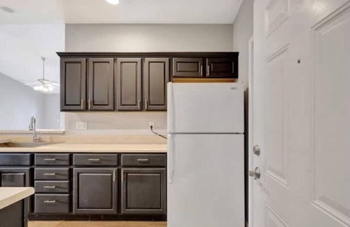 Champaign Apartment | Beautiful condo in Champaign! with pool and gym!
