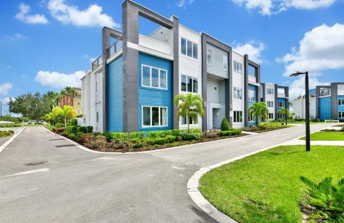 Reunion Apartment | Beautiful Condo near Disney w/Hotel Amenities - 7740 - 52 - 103