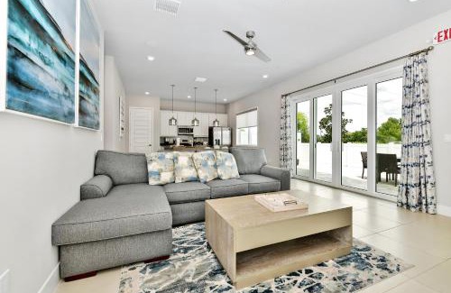 Reunion Apartment | Beautiful Condo near Disney w/Hotel Amenities - 7740 - 52 - 103