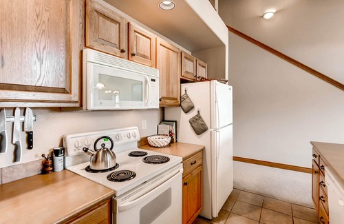 Frisco Condo | Beautiful condo next to trails, lake, skiing, shops and restaurants! Hot tub!