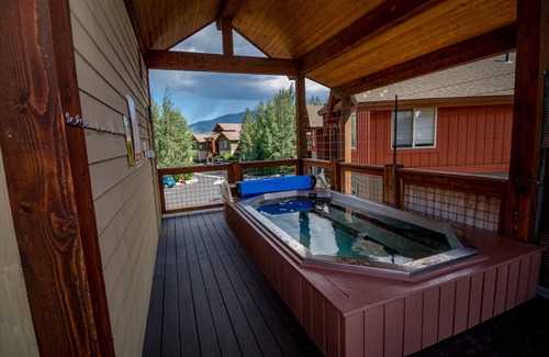 Willow Grove Condo | Beautiful condo on the Blue river, great views!