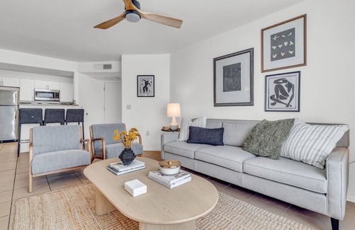Tucson Condo | Beautiful condo with pool
