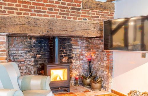 Hatfield Broad Oak House | Beautiful Cottage in Hatfield Broad Oak - Near Stansted Airport