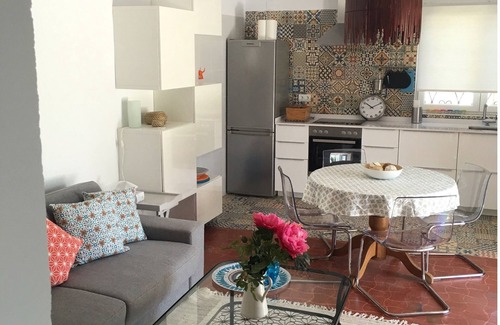 Miami Platja House | Beautiful cottage right on the beach