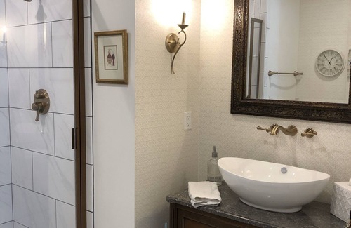 Nesbit Cottage | Beautiful Cottage in the Woods