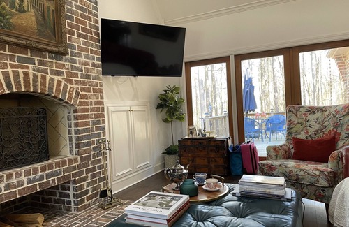Nesbit Cottage | Beautiful Cottage in the Woods
