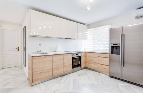 Elviria Apartment | Beautiful, cozy and bright 4 bed apartment