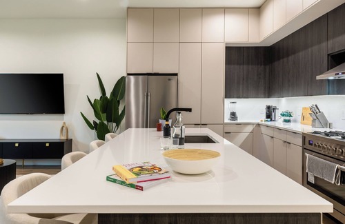 West Dallas House | Beautiful, Cozy, Contemporary 4BR near Downtown Dallasn
