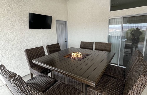 Sunridge Estates House | Beautiful, cozy home minutes from Laughlin and the river!