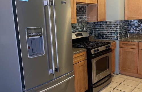 Queens House | Beautiful cozy home near JFK & LGA