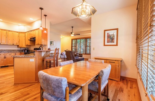 Haw Creek House | Beautiful Craftsman Style home minutes to Downtown Asheville.