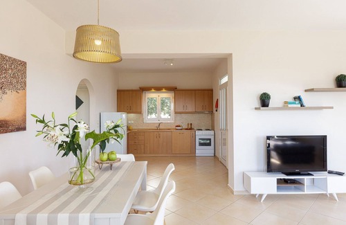 Agia Triada Villa | Beautiful Crete Villa | Villa Aquazura | Private Pool | BBQ | Air conditioning.