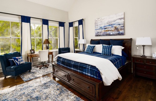 Hudson Bend Villa | Beautiful Custom Villa on Lake Travis with Pool