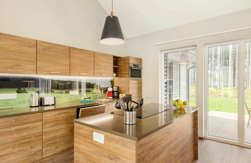 Leutkirch im Allgau House | Beautiful villa for 8 guests with pool, hot tub, WIFI, TV, terrace and parking