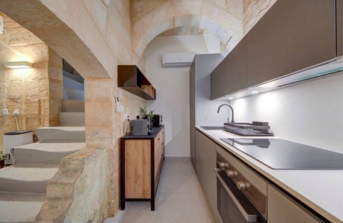 Valletta Apartment | Beautiful, designer 2BR home in heart of Valletta