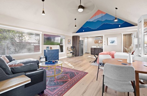 Kalispell House | Beautiful Downtown Studio* Steps to Dining, Shopping