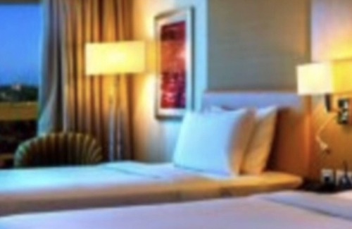 Al Quoz Resort | Beautiful Dubai Suites 1 & 2 bedroom. Jr Suite Sleeps 2. All Inclusive included