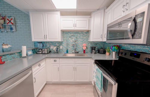 Fort Walton Beach Condo | Beautiful Emerald Beach Condo