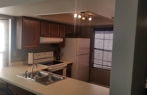 Fountain of the Sun Villa | Beautiful End unit Villa with lots of natural light. Fully stocked.