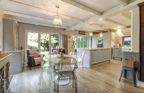 Kingsgate House | Beautiful English Lutyens Beach House