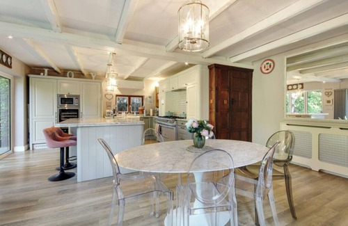 Kingsgate House | Beautiful English Lutyens Beach House