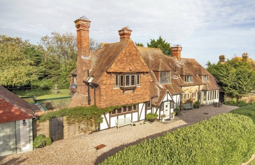 Kingsgate House | Beautiful English Lutyens Beach House