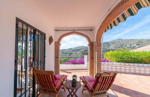 Canillas de Albaida Villa | Beautiful 3 Bedroom Villa Casa Dini Canillas de Albaida with Private Pool