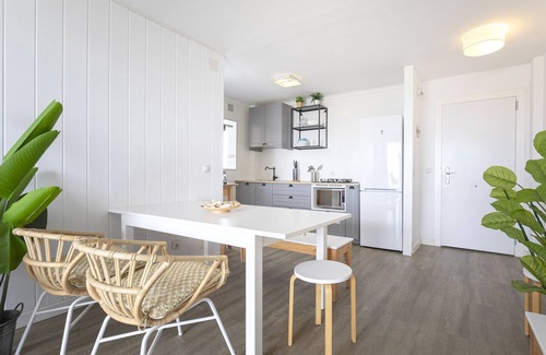 La Cala del Moral Apartment | Beautiful beach apartment in cozy town