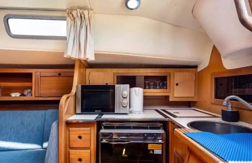 Sant Adria de Besos Boat Rental | Beautiful sailboat a new experience. no