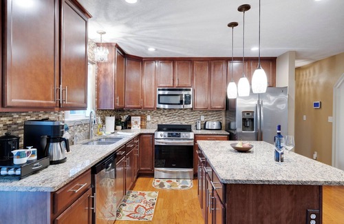 East Stroudsburg House | Beautiful Family Getaway in Blue Mountain Lake