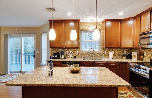 East Stroudsburg House | Beautiful Family Getaway in Blue Mountain Lake