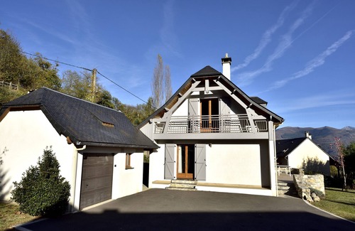 Arras-en-Lavedan House | Beautiful family house for rent in the Hautes-Pyrénées
