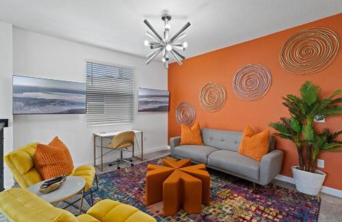Kissimmee House | Beautiful Family Villa - Pool and Hot Tub - Near Disney World