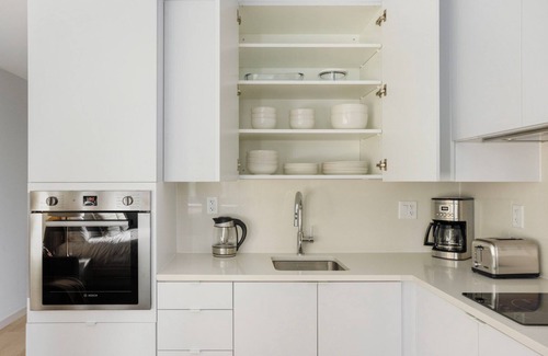 West Fens Apartment | Beautiful Fenway Studio w/Gym, nr Restaurants & Shops, by Blueground