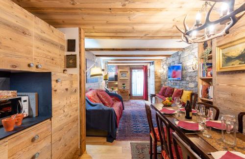 Courmayeur Apartment | Beautiful Flat In Courmayeur - Happy Rentals